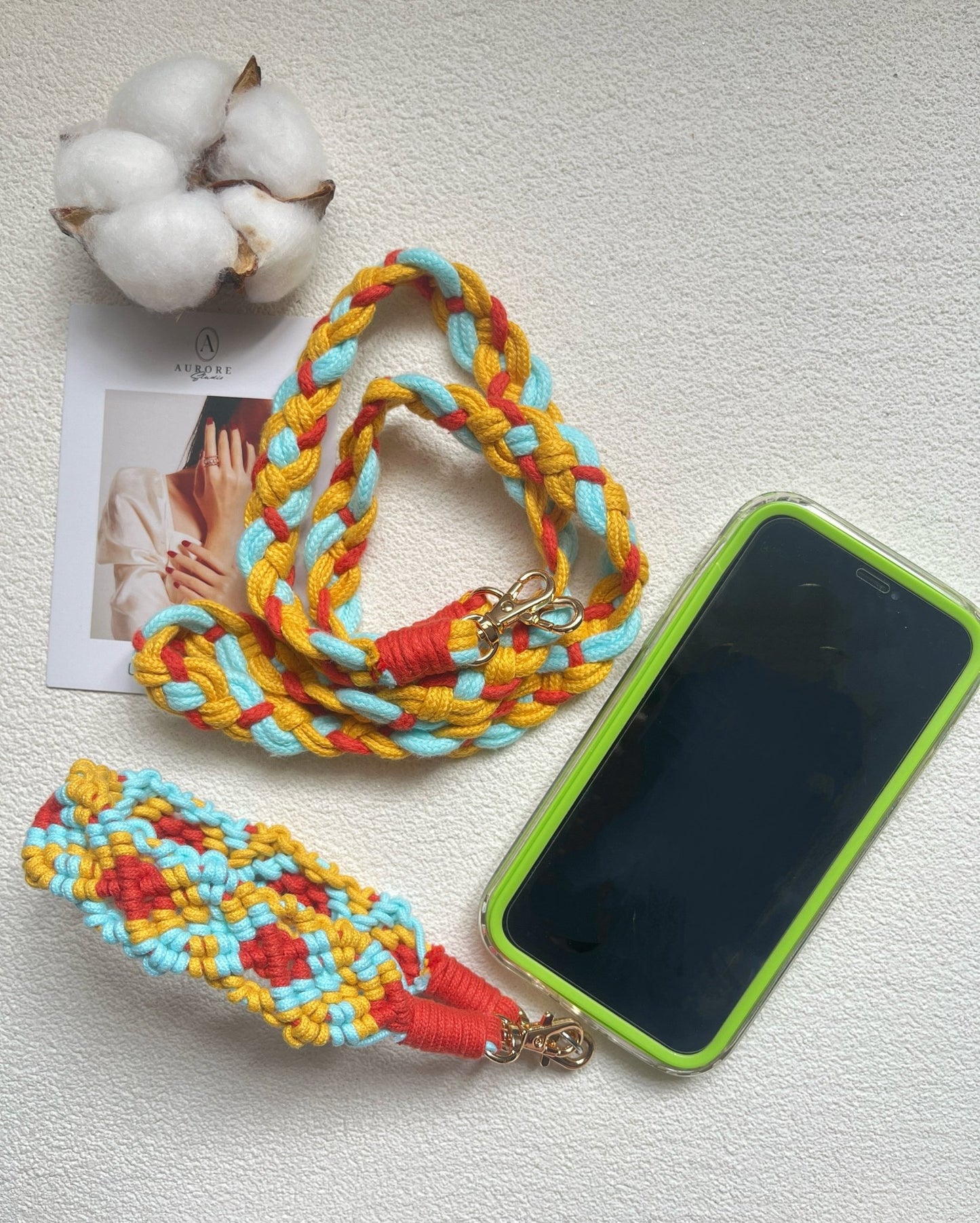 Lanière de Téléphone Tressée à la Main – Sangle Amovible, Style Vintage et Résistant - Aurore Studio