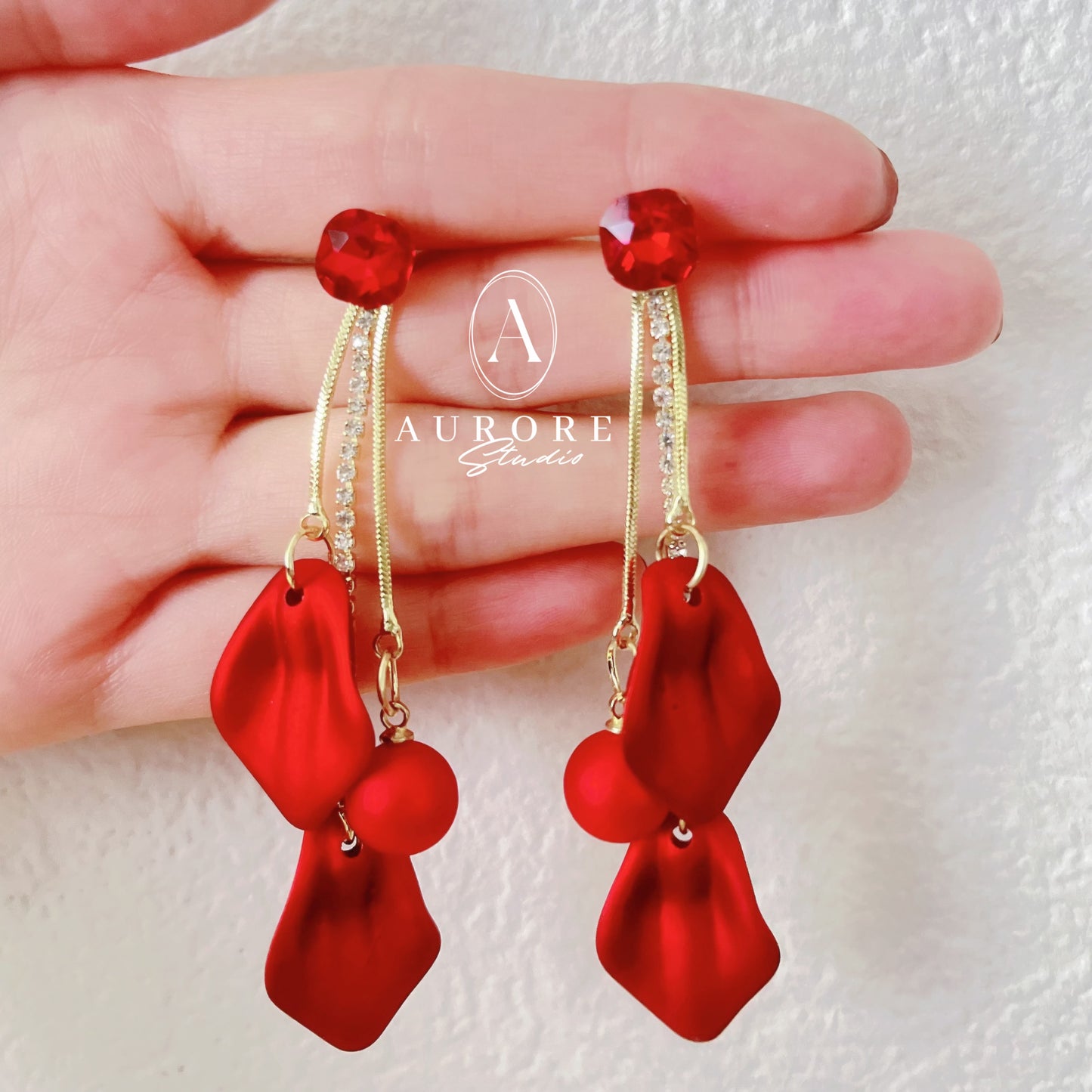 Boucles d'Oreilles Pétales rouges style Coréens