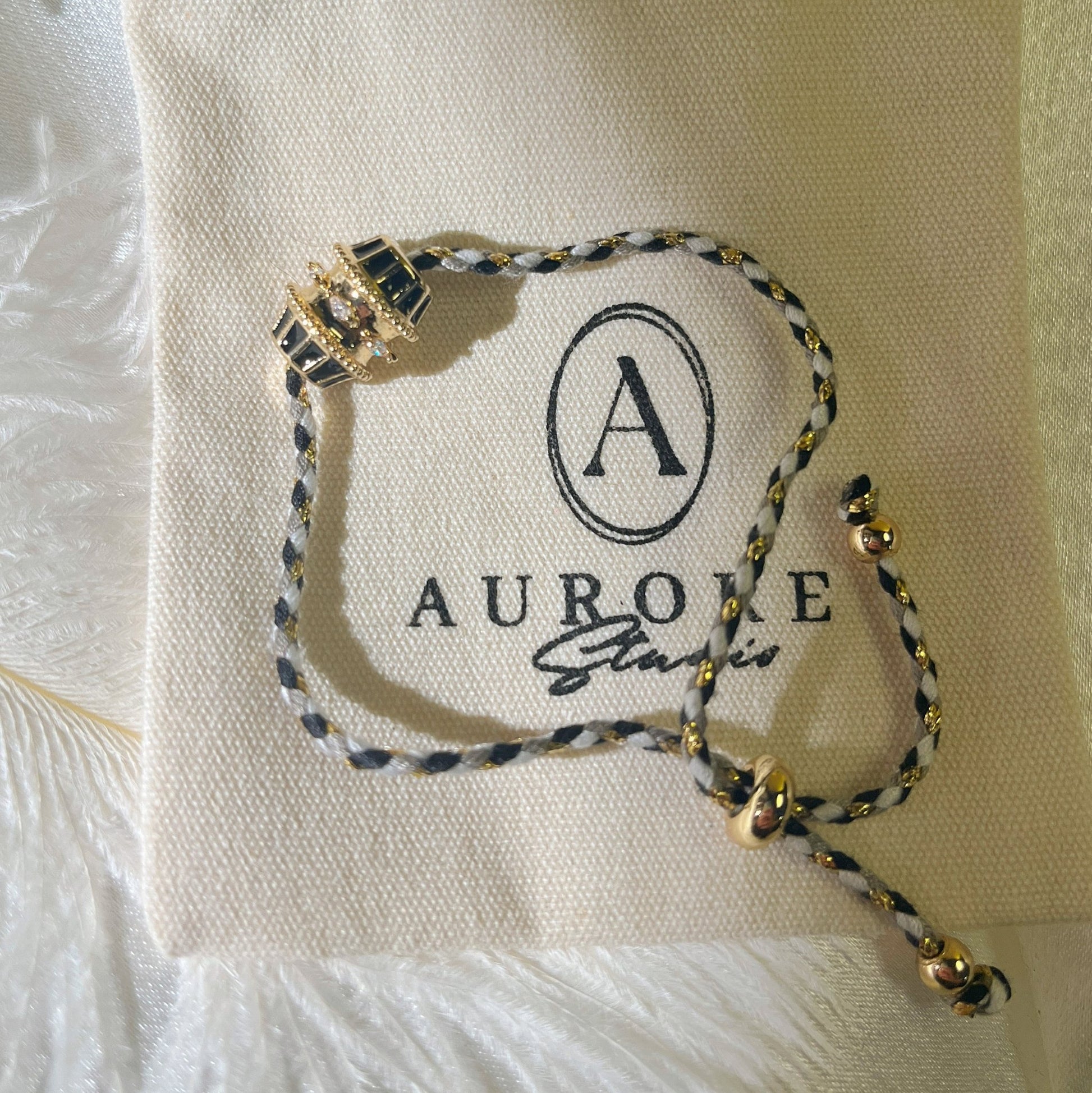 Bracelet souple ajustable Porte - Bonheur Plaqué Or ✨ - Aurore Studio