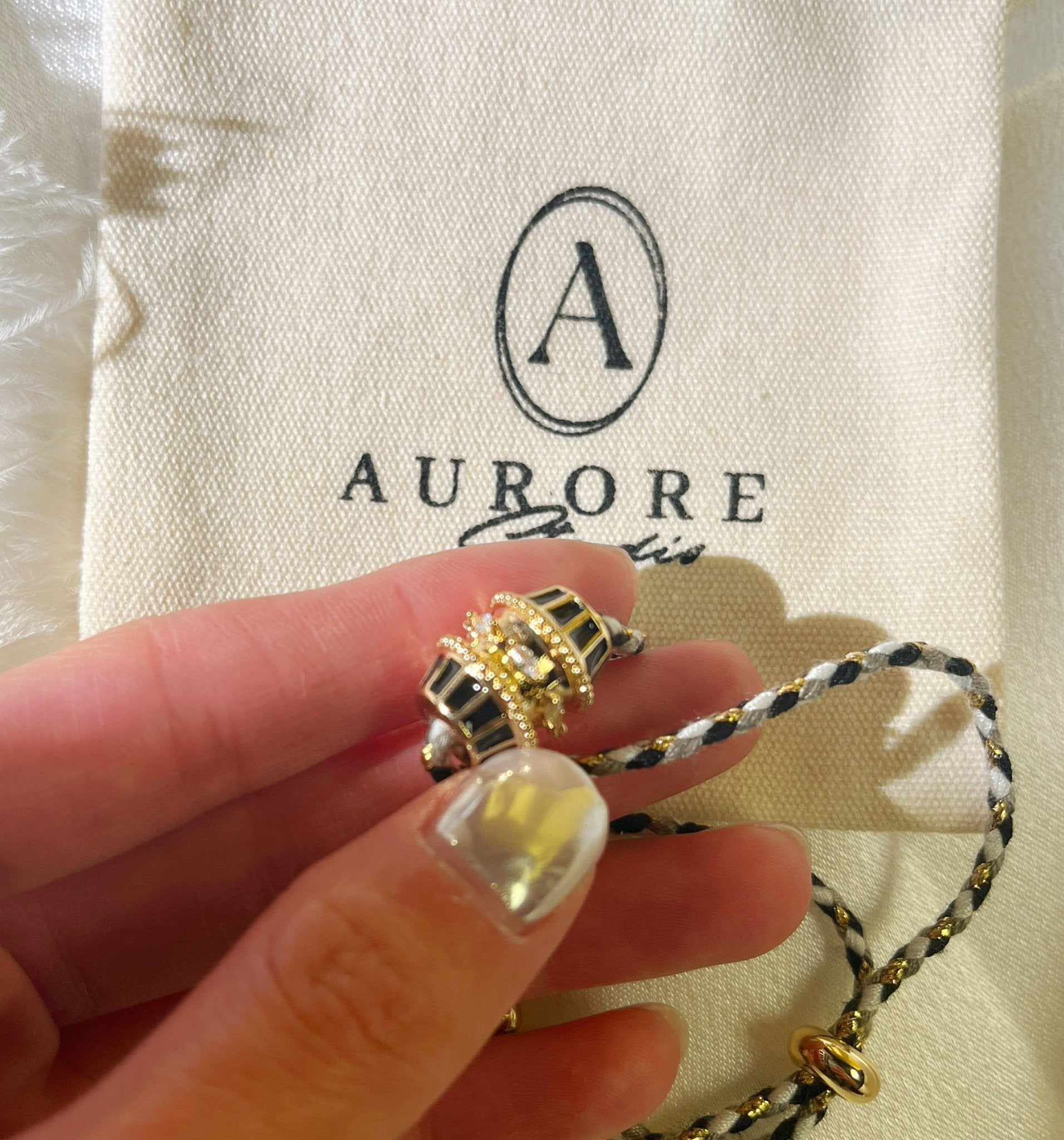 Bracelet souple ajustable Porte - Bonheur Plaqué Or ✨ - Aurore Studio