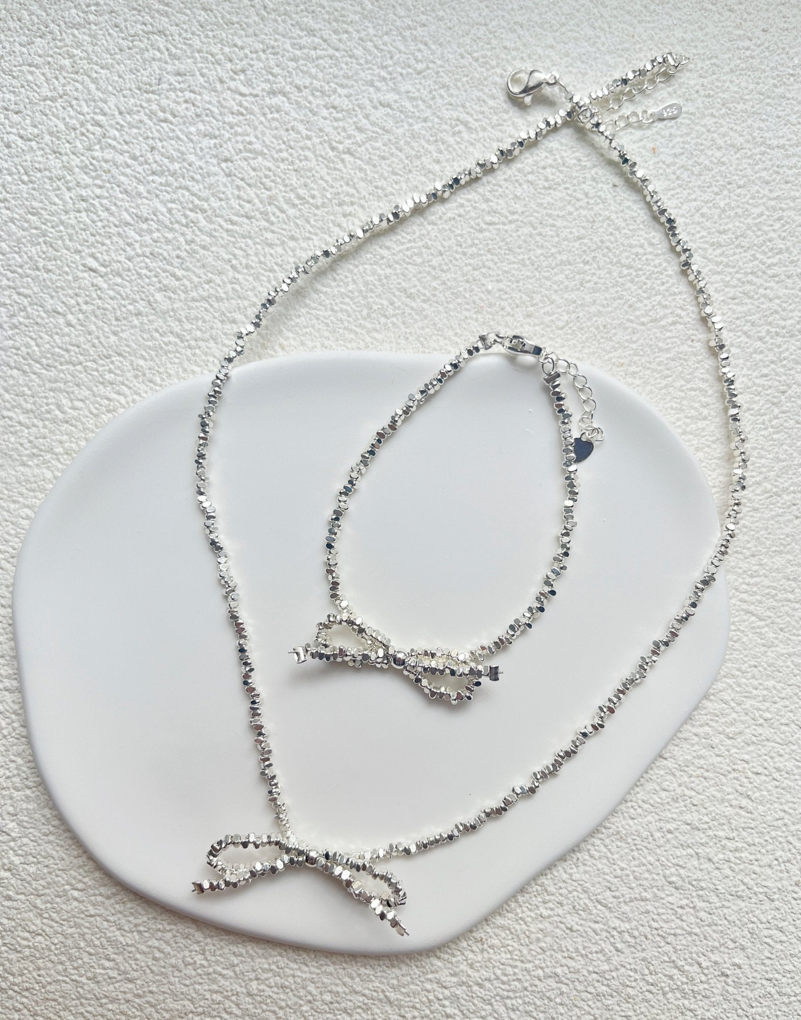 Collier Ras de Cou Noeud Papillon Argenté - Aurore Studio