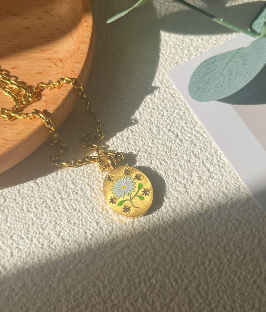 Collier Marguerite Blanche en Plaqué Or Minimalisme - Aurore Studio